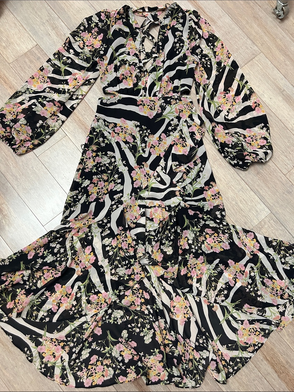 Guess Black Floral Open tie back cut out layered Gypsy Chiffon Dress  S